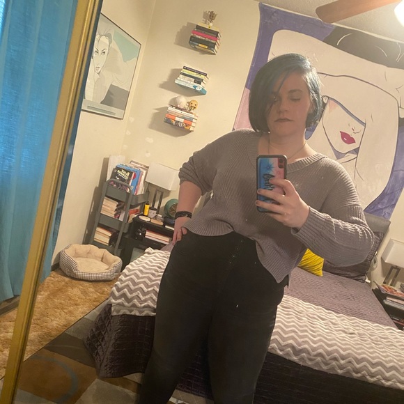 Meet your Posher, Jessica - Picture 3 of 7